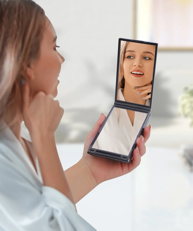 Foldable beauty mirror
